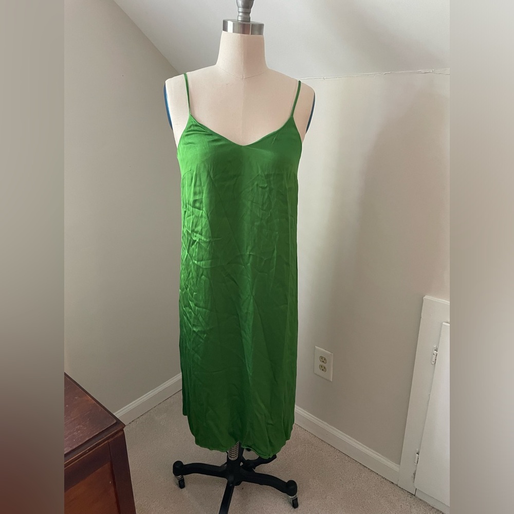 Gap bright green satin midi dress